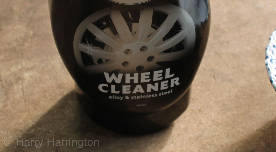 alloy wheel cleaner